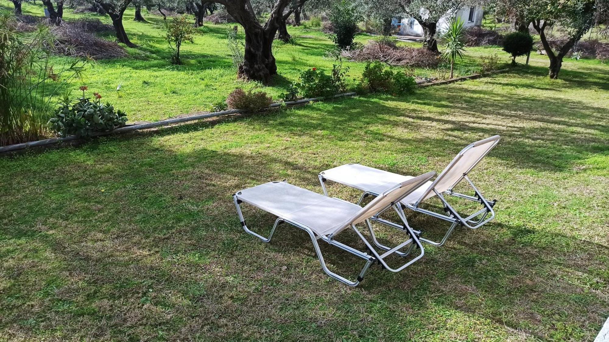 Nafpaktos Cottage By The Sea For Travelers And Dreamers! Eksteriør bilde